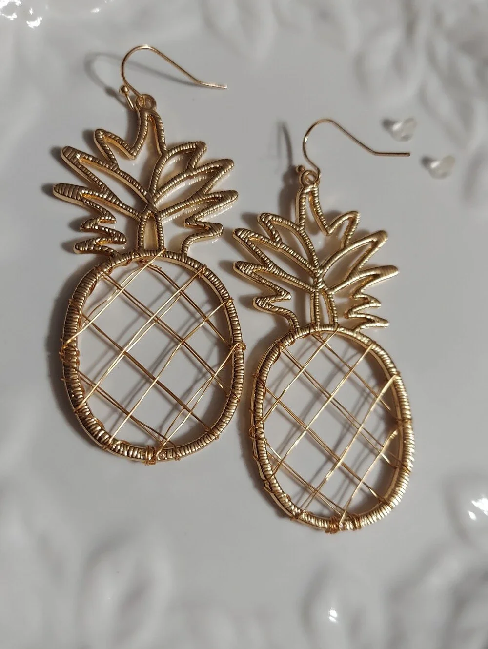 Textured Gold Tone/Contemporary FUN Wire Pineapple Earrings